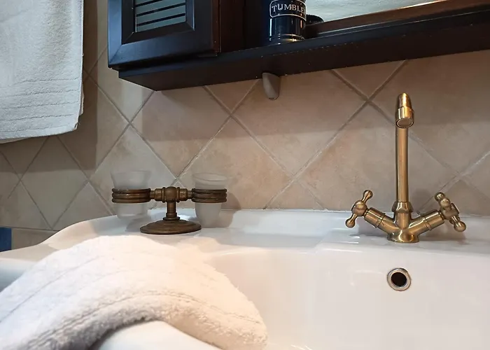 Lechonia Kato Lekhonia