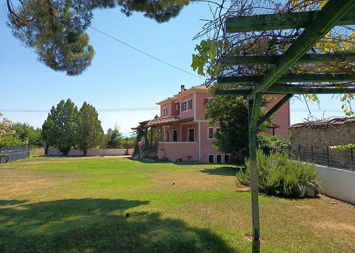 Lechonia Kato Lekhonia